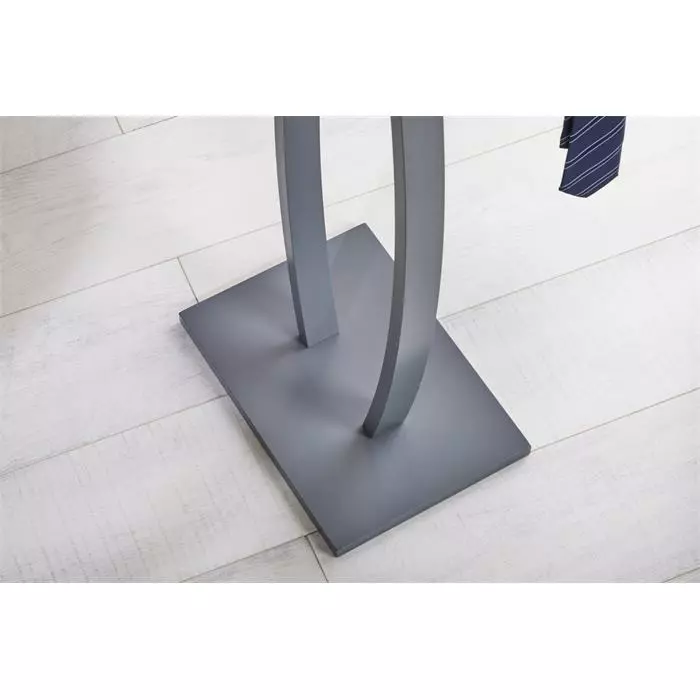 IDIMEX Herrendiener ROBIN Mit Hosenbügel In Grau 6 IDIMEX Herrendiener ROBIN Mit Hosenbügel In Grau – Bild 4