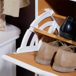 IDIMEX Schuhkipper BASIL Mit 2 Kipper In Weiß/braun, Kiefer Massiv -Möbelgeschäft 84009 A0 6N